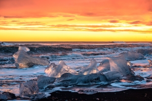 Jokulsarlon-Glacier-Ice-Black-Beach-Iceland